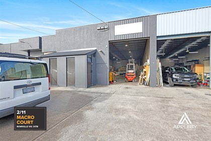 2/11 Macro Court, Rowville VIC 3178
