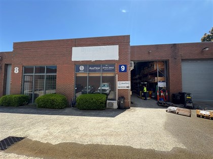 9/1-3 EASTSPUR COURT, Kilsyth VIC 3137