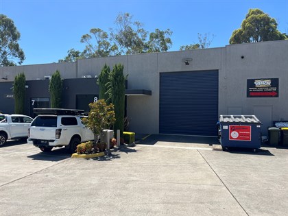 8/24 LONGSTAFF ROAD, Bayswater VIC 3153