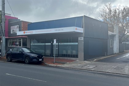 209 Mt Dandenong Road, Croydon VIC 3136