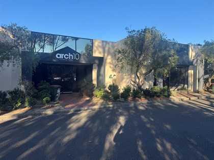 3 & 4/104-106 Ferntree Gully Road, Oakleigh East VIC 3166