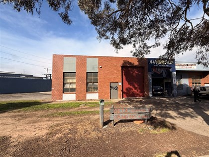 1/2 BARRY STREET, Bayswater VIC 3153