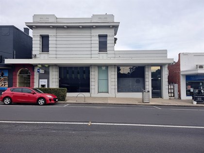 128 South Parade, Blackburn VIC 3130